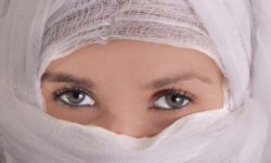 Как ухаживать за лицом после подтяжки