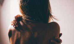 Как справиться с атопическим дерматитом: советы врачей