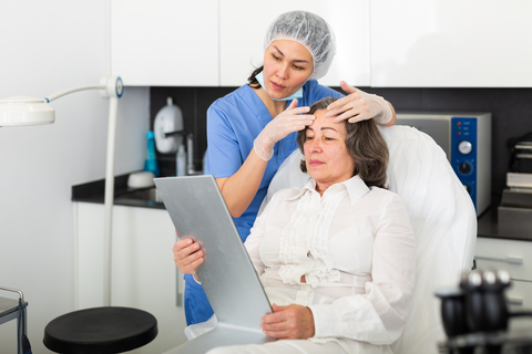 Топ-5 процедур, которые не сделают моложе Топ-5 процедур, которые не сделают моложе