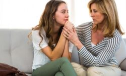 Как поддержать человека: 6 советов психолога