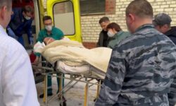 Губернатора Андрея Чибиса перевезли для дальнейшего лечения в Мурманскую областную больницу